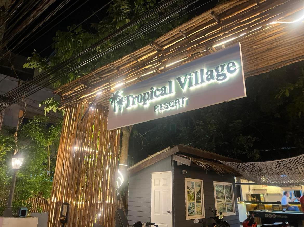 קו סמוי Tropical Village Resort מראה חיצוני תמונה